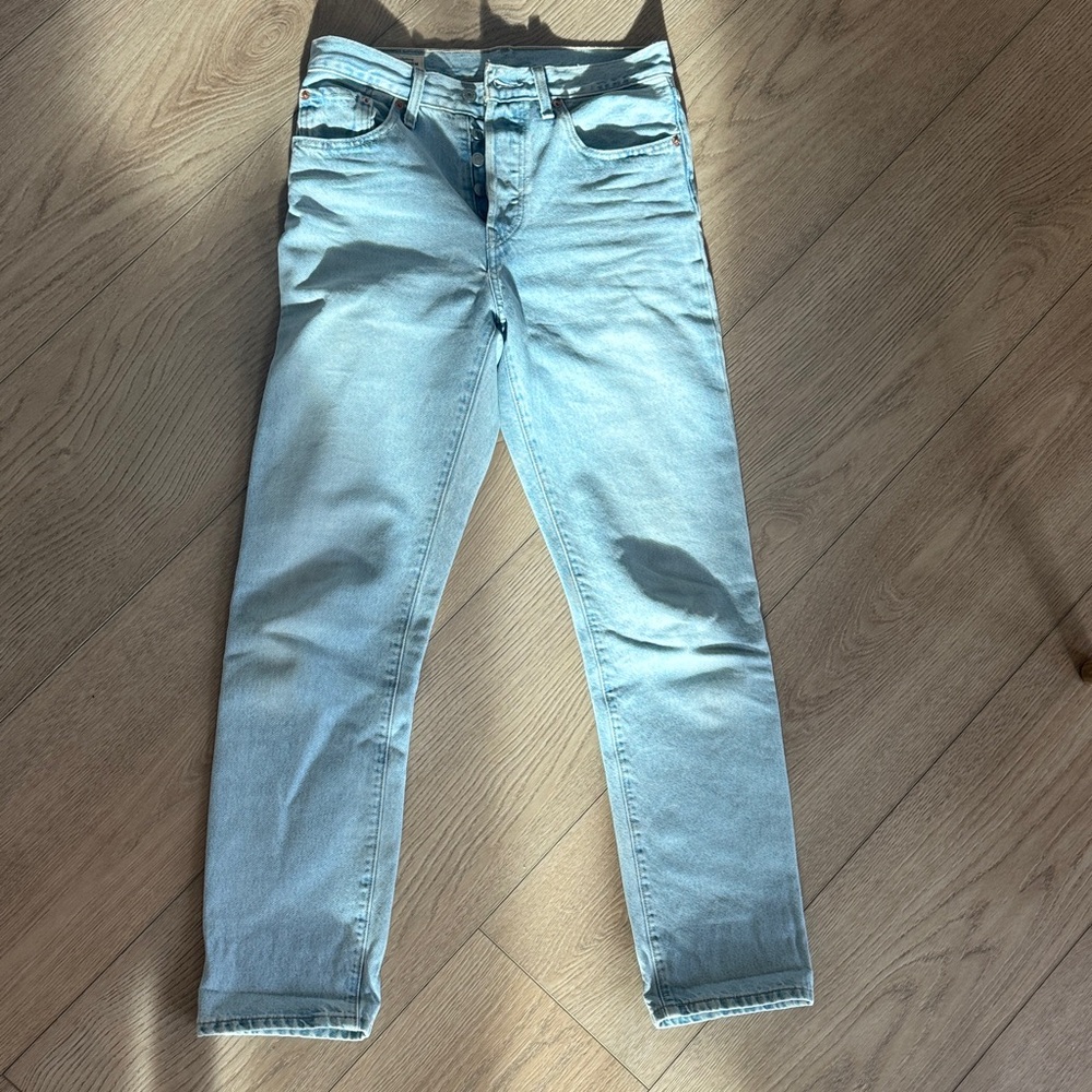 501 Levi's Women 27/30 - Picture 2 of 8